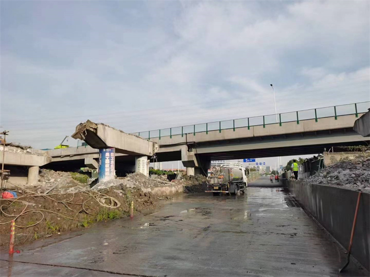 桥梁拆除 桥梁拆除